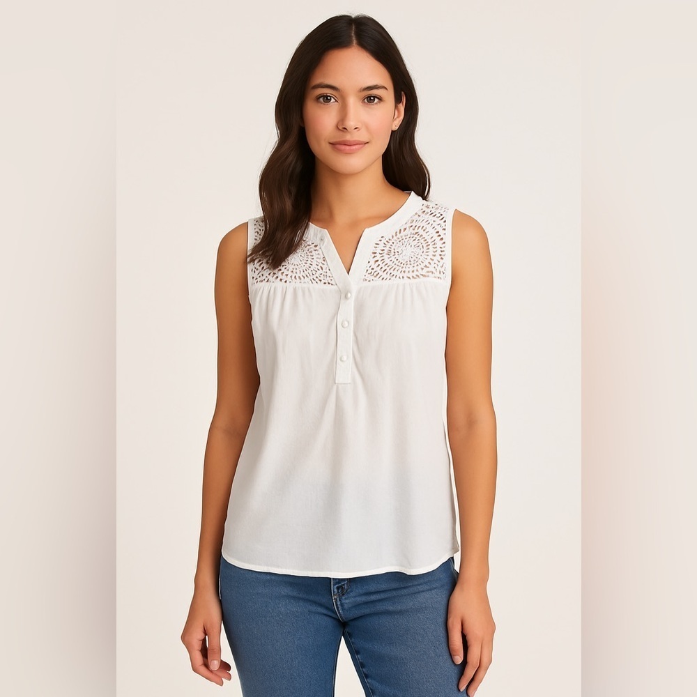 New- Nwt Chaudry White Sleeveless Eyelet Blouse | Size S